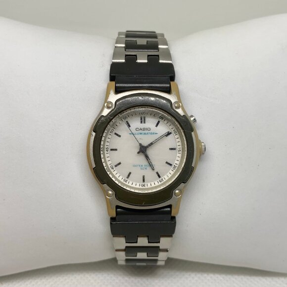Vintage Casio LQ-141 women watch black silver tone 28mm quartz light up running - Picture 1 of 10